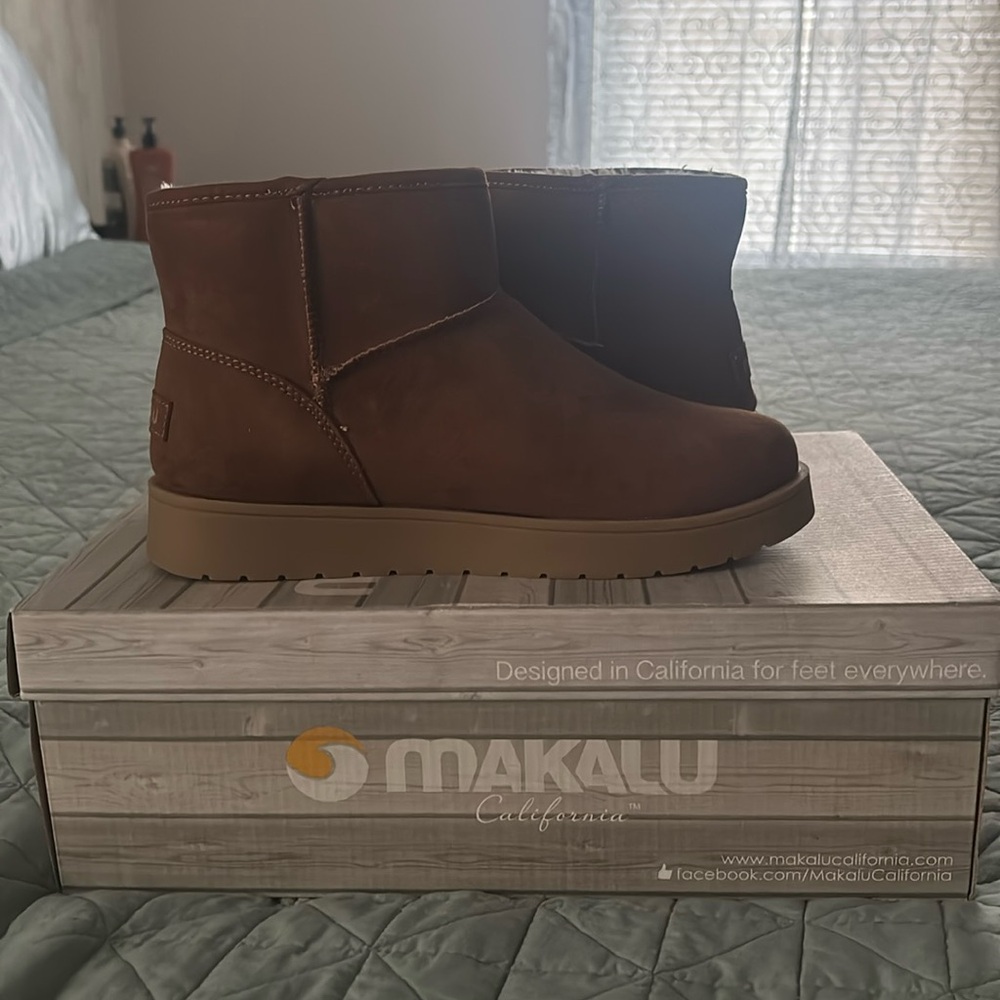 Makalu Zaira Ankle Boots